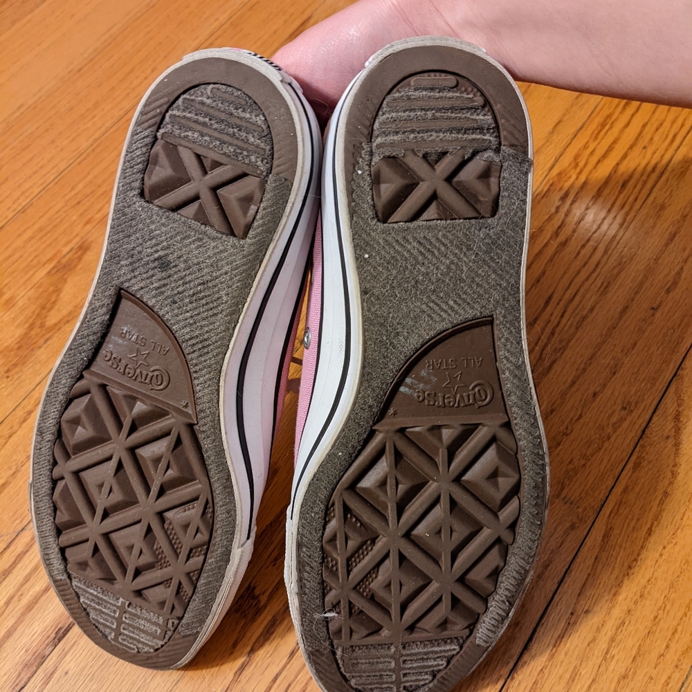 Converse - Picture 4 of 4